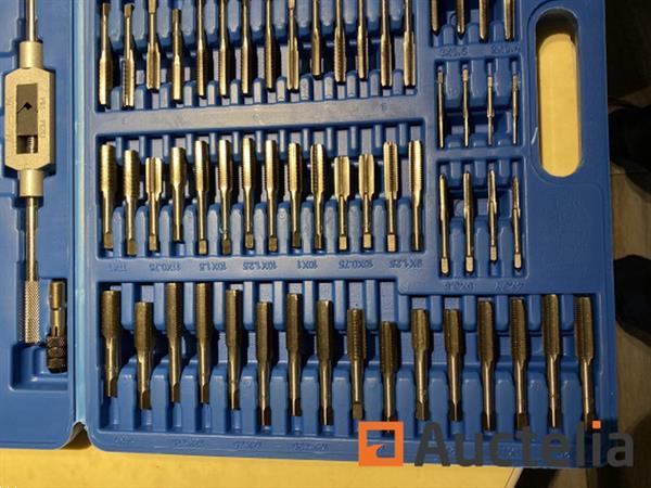 Grote foto tap en snij set 110 delig metrisch tungsten staal doe het zelf en verbouw ijzerwaren en bevestigingsmiddelen