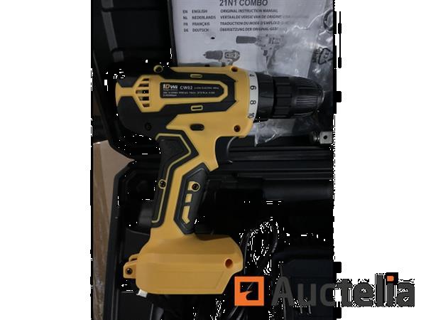 Grote foto accu set slagmoersleutel en schroefmachine 36v met 2 accu 36v 4ah oplader en doppen in luxe koffer doe het zelf en verbouw ijzerwaren en bevestigingsmiddelen