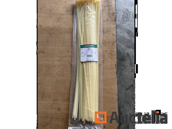 Grote foto 100 x kabelbinder panduit 799x7 6mm doe het zelf en verbouw ijzerwaren en bevestigingsmiddelen