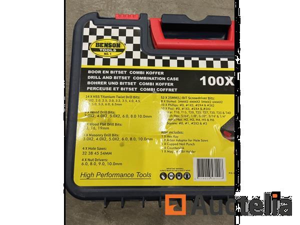 Grote foto 100 delige boor en bit set in koffer doe het zelf en verbouw ijzerwaren en bevestigingsmiddelen