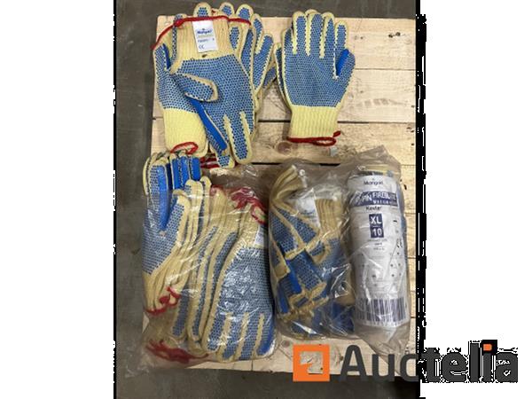 Grote foto partij kevlar werkhandschoenen marigold fireblade doe het zelf en verbouw ijzerwaren en bevestigingsmiddelen
