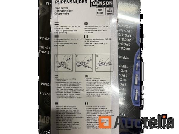 Grote foto pvc pijpenknipper doe het zelf en verbouw ijzerwaren en bevestigingsmiddelen
