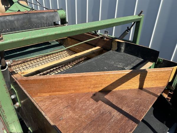 Grote foto schouten aardappelsorteermachine met trechter agrarisch tuinbouw