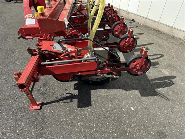 Grote foto accord miniair super pneumatische precisiezaaimachine 6 rijen agrarisch zaaimachines