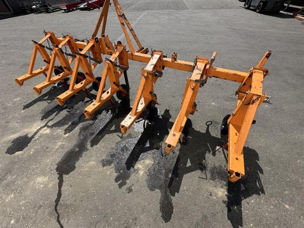 Grote foto gielis schoffelmachine 6 rijen 7 elementen agrarisch onkruidbestrijding