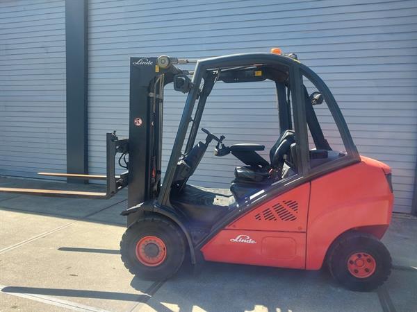 Grote foto linde 3.5 ton diesel triplo agrarisch heftrucks