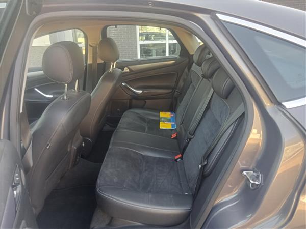 Grote foto ford mondeo hatchback 1.6 tdci clima leder 2013 auto ford