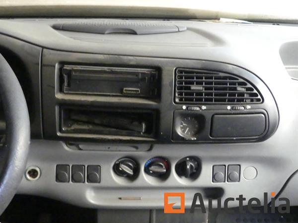 Grote foto stacaravan ford 120 dc 1995 vin sfaaxxbdvasc92787 caravans en kamperen campers
