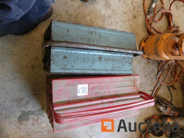Grote foto 2 dozen met handgereedschap doe het zelf en verbouw gereedschappen en machines