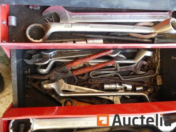 Grote foto 2 dozen met handgereedschap doe het zelf en verbouw gereedschappen en machines