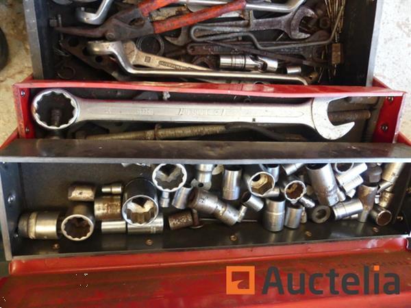 Grote foto 2 dozen met handgereedschap doe het zelf en verbouw gereedschappen en machines