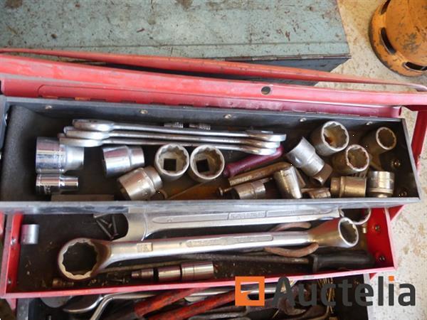 Grote foto 2 dozen met handgereedschap doe het zelf en verbouw gereedschappen en machines