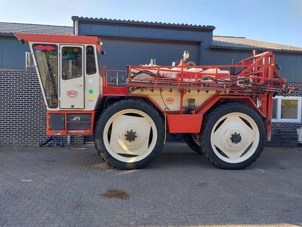 Grote foto agrifac za 3327 hl zelfrijdende veldspuit agrarisch onkruidbestrijding