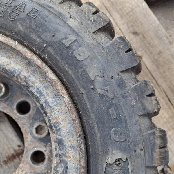 Grote foto heftruckbanden heftruckband heftruckwiel 18x7 8 volrubber en luchtband agrarisch wielen