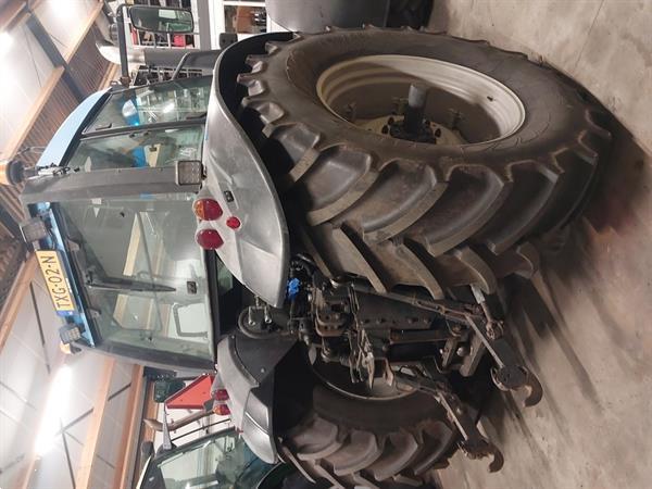 Grote foto landini legend 165 met fronthef en pto agrarisch tractoren