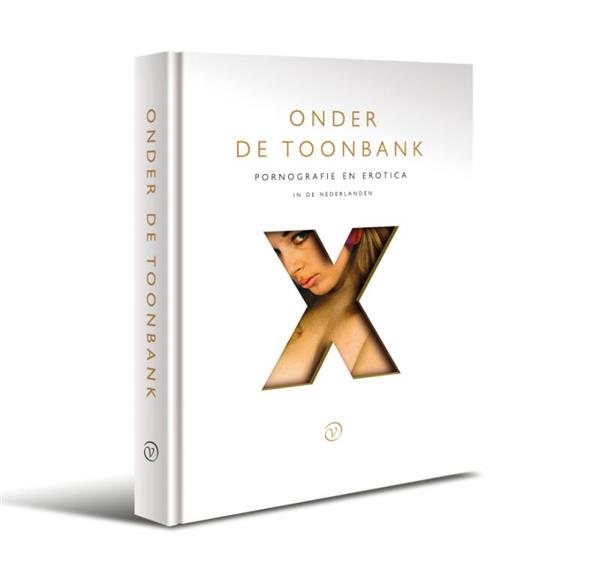 Grote foto onder de toonbank boeken geschiedenis wereld