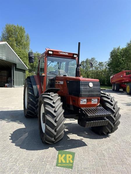 Grote foto fiat f100 695977 agrarisch tractoren