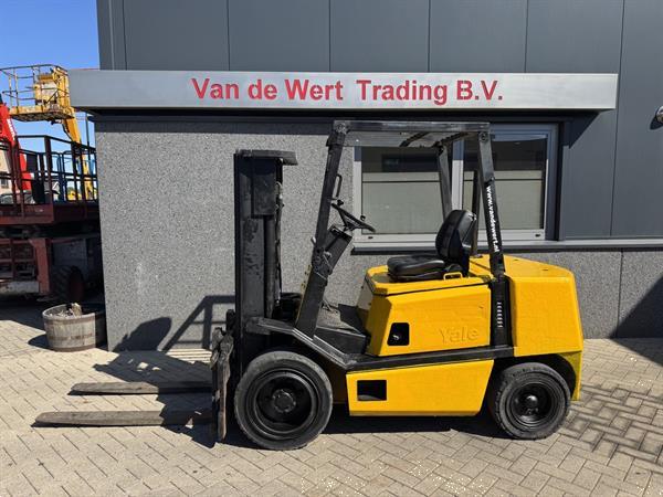 Grote foto yale gdp30 triplo 390 freelift sideshift diesel agrarisch heftrucks