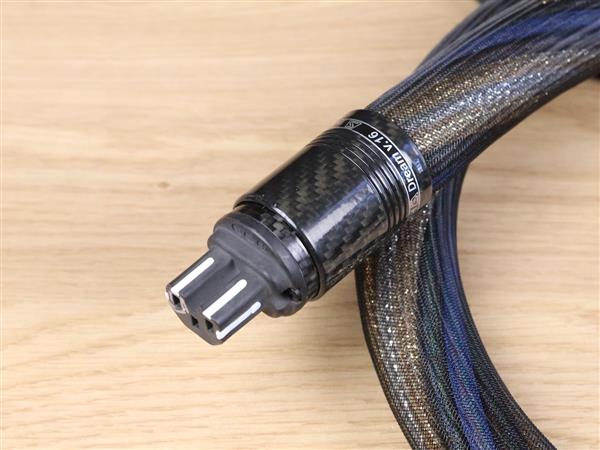 Grote foto stealth audio cables dream v16 t uni highend audio power cable 1 5 metre audio tv en foto onderdelen en accessoires