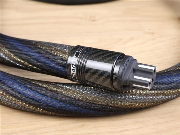 Grote foto stealth audio cables dream v16 t uni highend audio power cable 1 5 metre audio tv en foto onderdelen en accessoires
