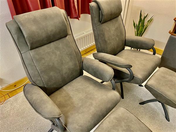 Grote foto twee als nieuwe leren draai fauteuils huis en inrichting fauteuils