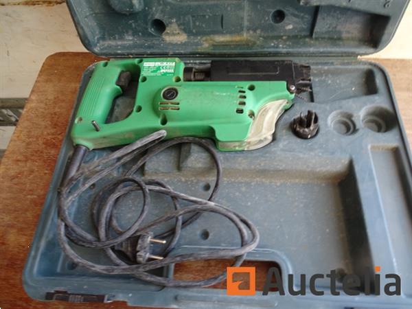 Grote foto hitachi w4yt riemschroevendraaier in zijn koffer doe het zelf en verbouw gereedschappen en machines