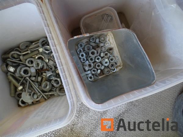 Grote foto diverse bevestigingsmiddelen zie detail doe het zelf en verbouw onderdelen en accessoires