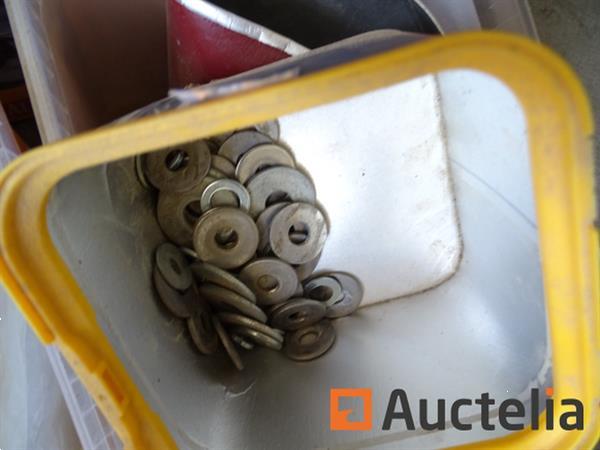 Grote foto diverse bevestigingsmiddelen zie detail doe het zelf en verbouw onderdelen en accessoires