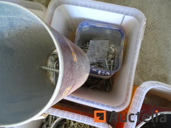 Grote foto diverse bevestigingsmiddelen zie detail doe het zelf en verbouw onderdelen en accessoires