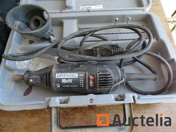 Grote foto wurth koffer met grote set van diverse bevestigingsmiddelen kleine dremel multi doe het zelf en verbouw onderdelen en accessoires