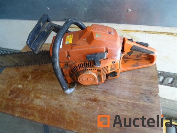 Grote foto husqvarna 51 benzine kettingzaag doe het zelf en verbouw ijzerwaren en bevestigingsmiddelen