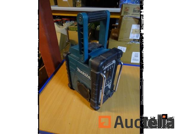 Grote foto radio makita dmr112 ip64 bluetooth dab agrarisch veegmachines