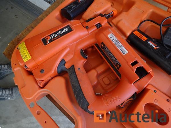 Grote foto paslode spijkermachine im200f18 in zijn koffer doe het zelf en verbouw gereedschappen en machines