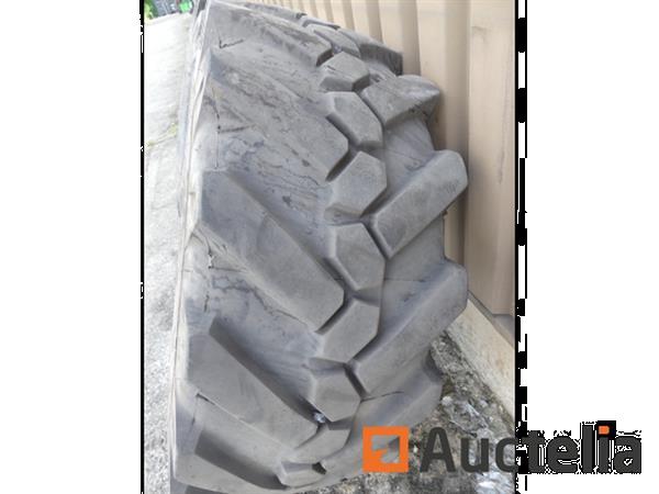 Grote foto 2 michelin banden voor michelin 18r 22.5 xf machines agrarisch wielen