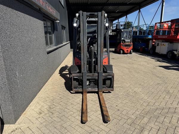 Grote foto linde h30t 02 triplo 460 freelift sideshift lpg 2017 agrarisch heftrucks