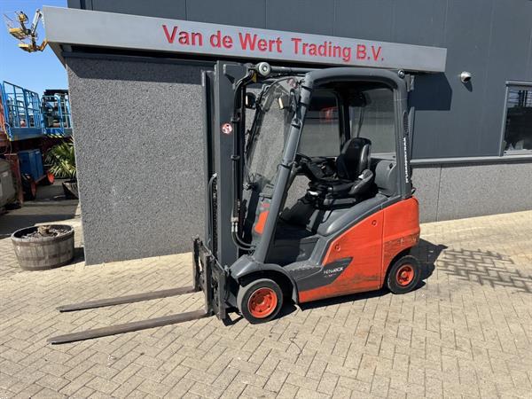 Grote foto linde h16t 01 triplo 460 freelift sideshift 4e functie lpg 2015 agrarisch heftrucks