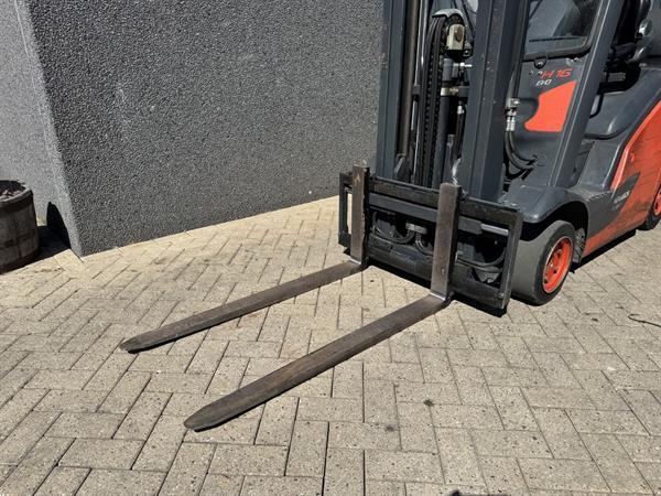Grote foto linde h16t 01 triplo 460 freelift sideshift 4e functie lpg 2015 agrarisch heftrucks