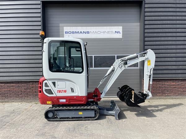 Grote foto takeuchi tb216 minigraver bj 2024 50 uur 425 lease doe het zelf en verbouw kranen en graafmachines