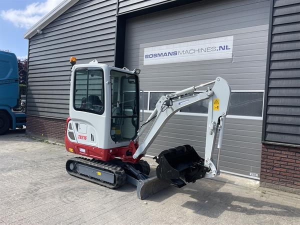 Grote foto takeuchi tb216 minigraver bj 2024 50 uur 425 lease doe het zelf en verbouw kranen en graafmachines
