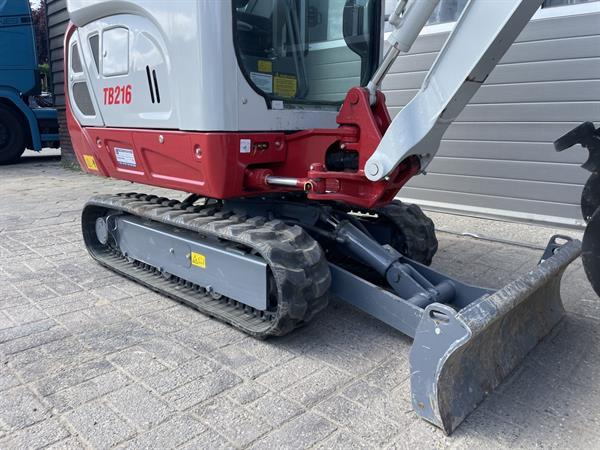 Grote foto takeuchi tb216 minigraver bj 2024 50 uur 425 lease doe het zelf en verbouw kranen en graafmachines