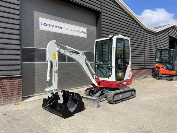 Grote foto takeuchi tb216 minigraver bj 2024 50 uur 425 lease doe het zelf en verbouw kranen en graafmachines