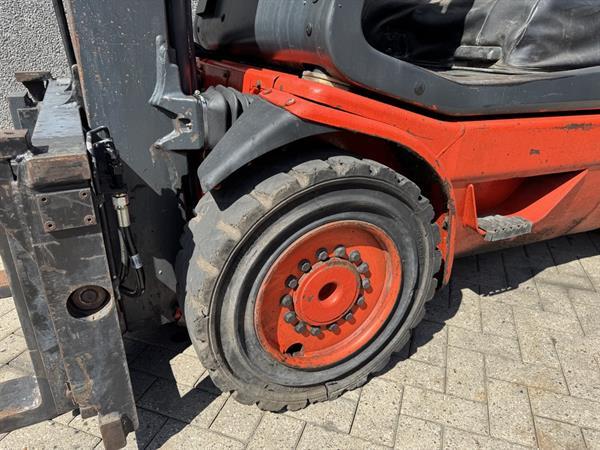 Grote foto linde h30t 03 triplo 530 freelift sideshift vorkversteller lpg 1999 agrarisch heftrucks