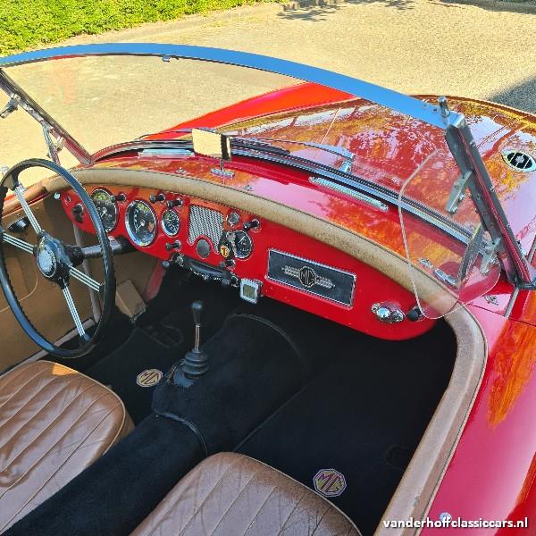 Grote foto mga rood 1959 1500cc auto mg