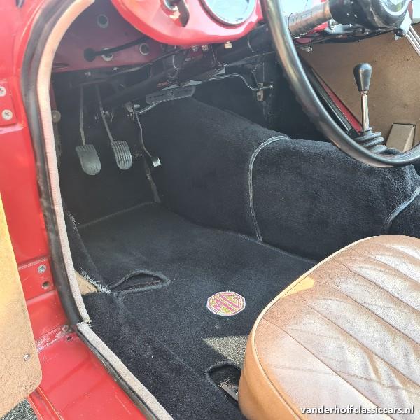 Grote foto mga rood 1959 1500cc auto mg