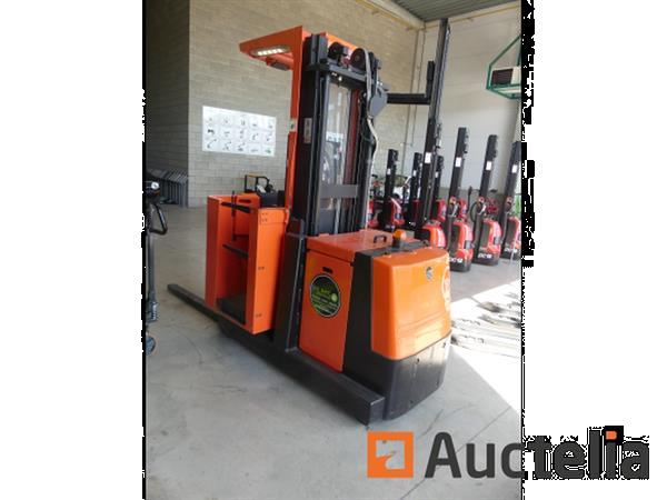 Grote foto bt ome 100m magazijn vorkheftruck agrarisch heftrucks
