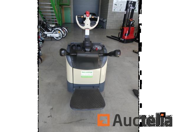 Grote foto crown wt3020 stand up pallettruck doe het zelf en verbouw hefwerktuigen