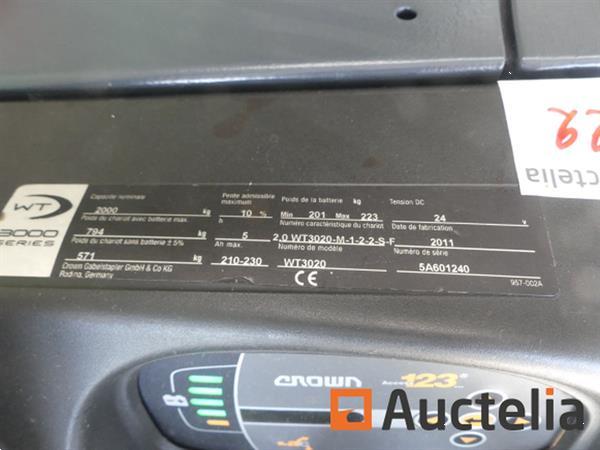 Grote foto crown wt3020 stand up pallettruck doe het zelf en verbouw hefwerktuigen