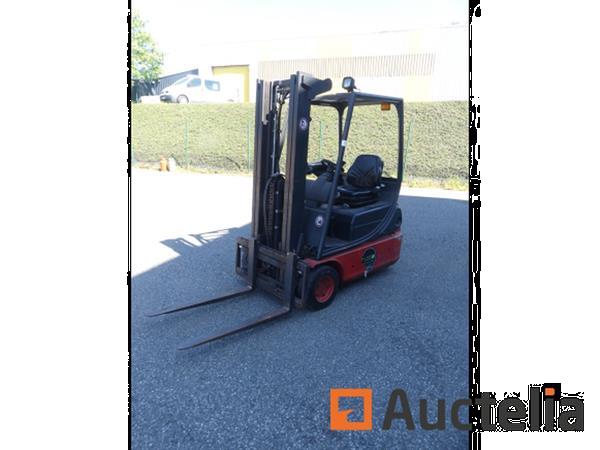 Grote foto fenwick linde elektrische vorkheftruck e 14 02 agrarisch heftrucks