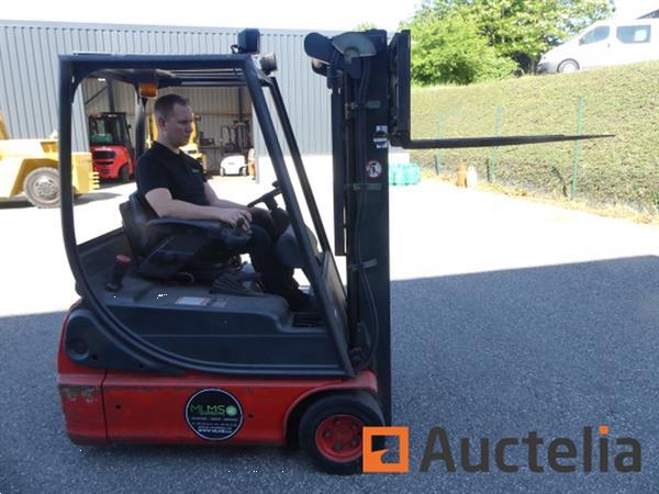 Grote foto fenwick linde elektrische vorkheftruck e 14 02 agrarisch heftrucks