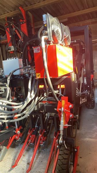 Grote foto j.j. broch arco 1 4 knoflookrooier agrarisch oogstmachines